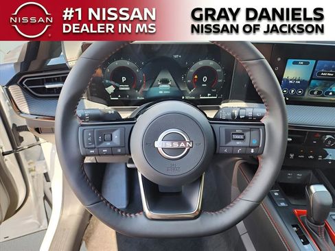 New 2025 Nissan Kicks SR w/ SR Premium Package image 14