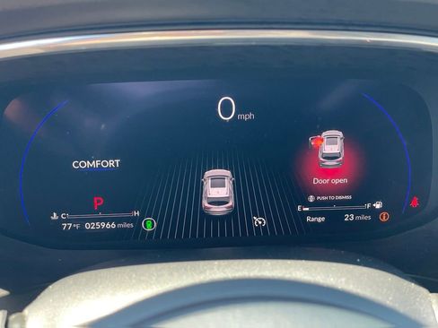 Used 2024 Acura MDX SH-AWD image 18