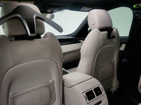 Used 2025 Jaguar F-PACE R-Dynamic S AWD/4WD image 44