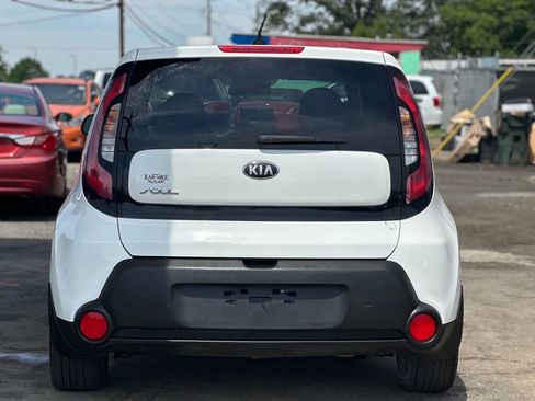 Used 2016 Kia Soul FWD image 7