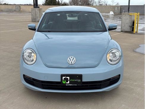 Used 2013 Volkswagen Beetle 2.5 image 2