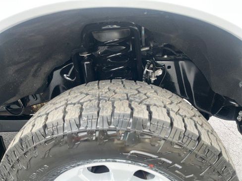 Used 2024 Ford F350 XLT AWD/4WD image 5