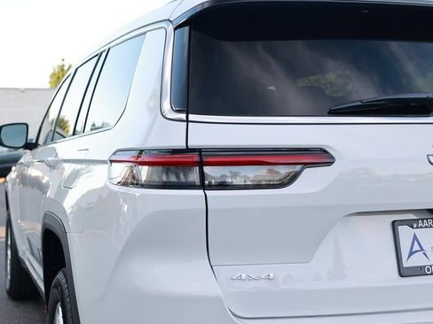 New 2026 Jeep Grand Cherokee L 4WD image 10
