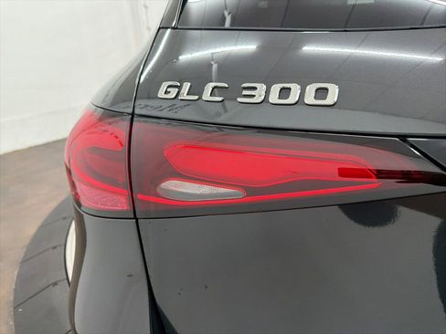 New 2026 Mercedes-Benz GLC 300 4MATIC image 11