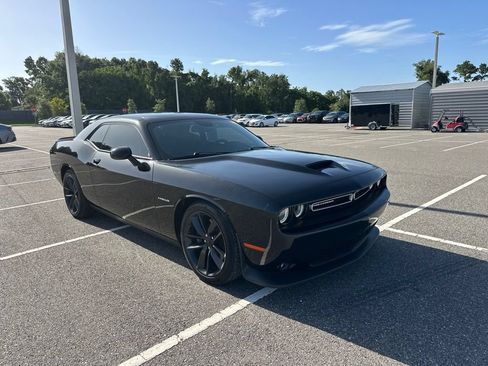 Used 2022 Dodge Challenger R/T w/ Performance Handling Group RWD image 1