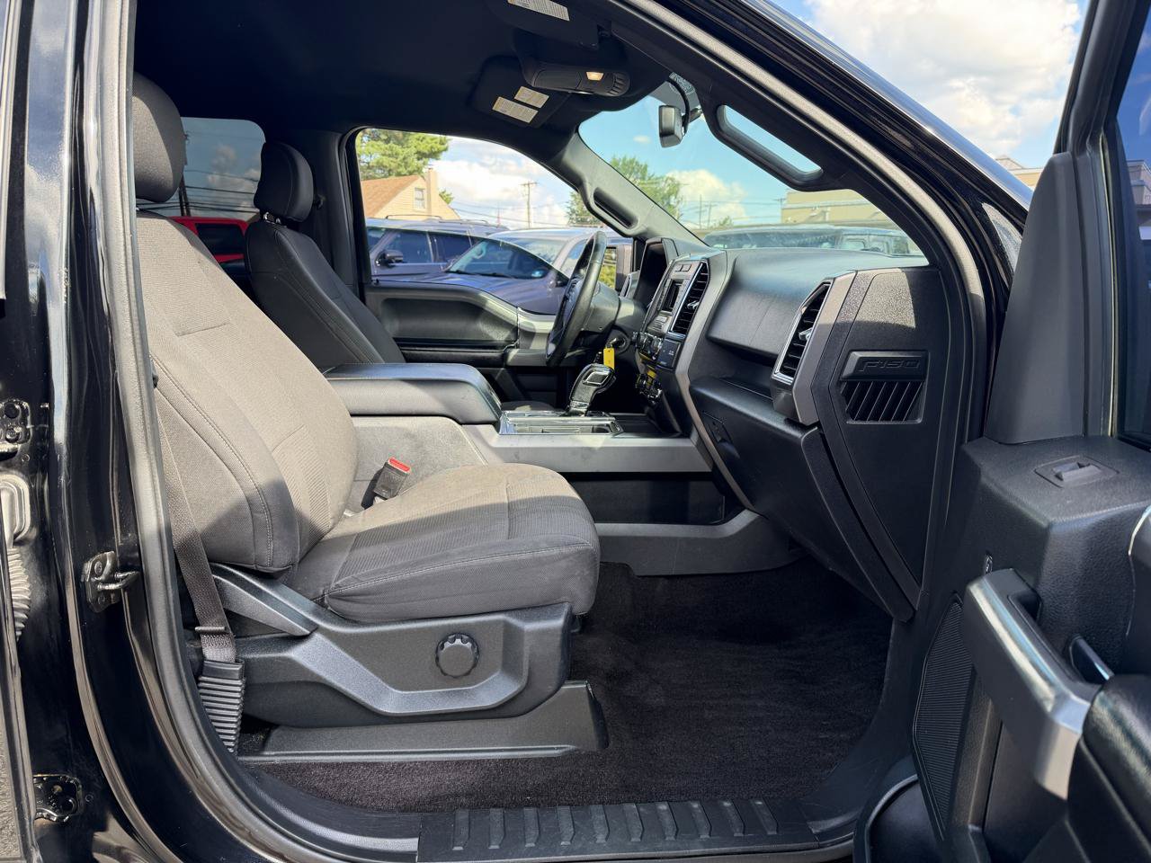 Used 2016 Ford F150 XLT w/ Equipment Group 301A Mid AWD/4WD image 16