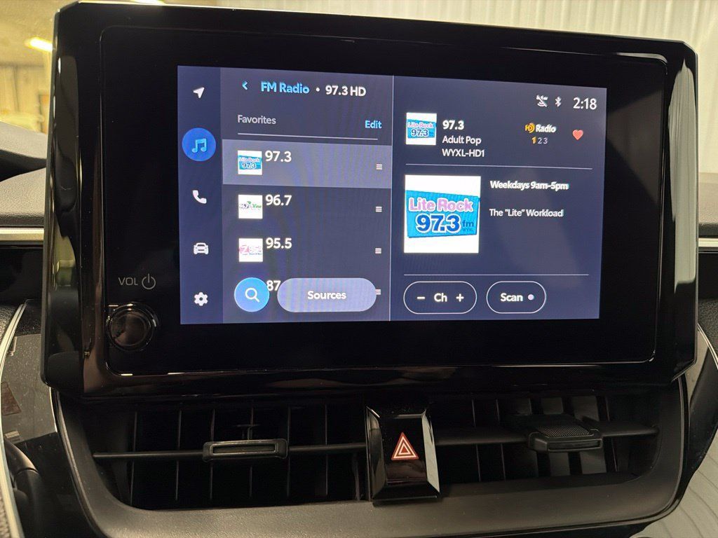 Used 2024 Toyota Corolla SE FWD image 25