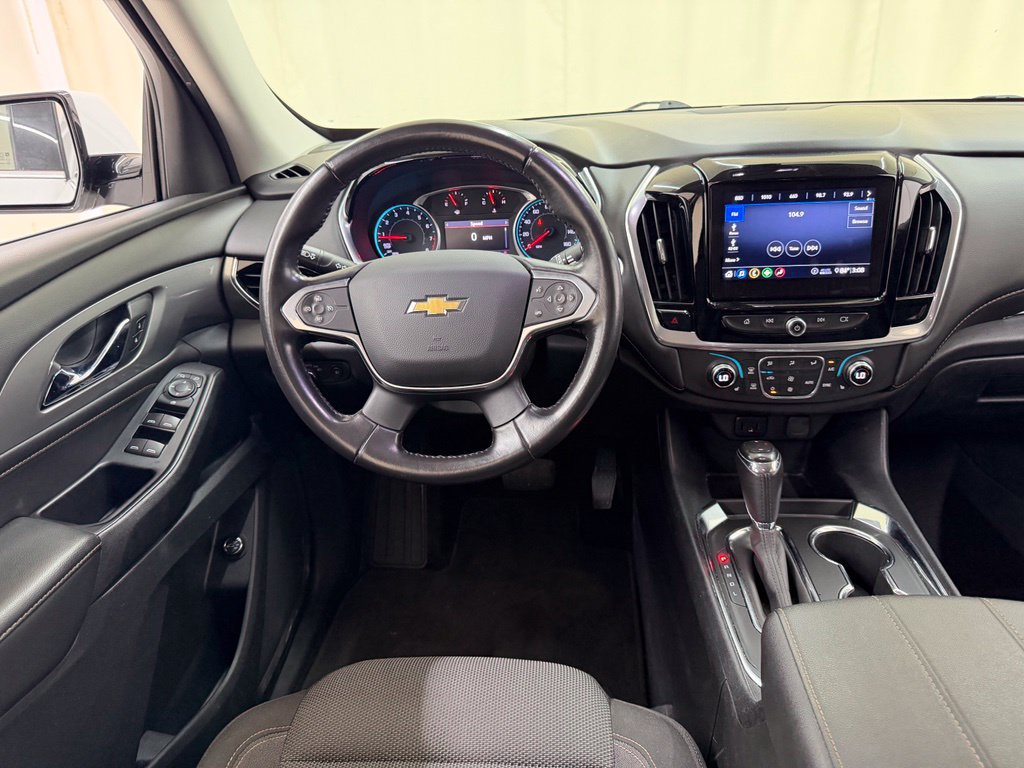 Used 2020 Chevrolet Traverse LT AWD/4WD image 28