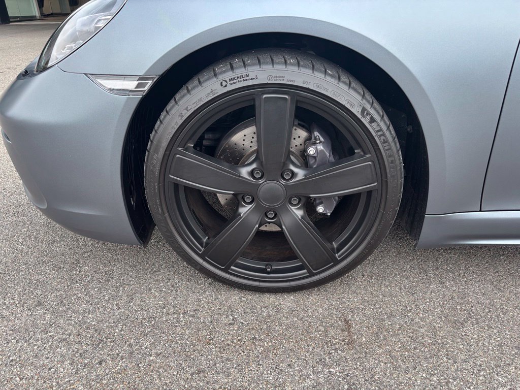 Certified 2025 Porsche 718 Boxster RWD image 33