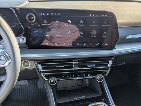 New 2026 Chevrolet Traverse LT w/ Midnight/Sport Edition image 15