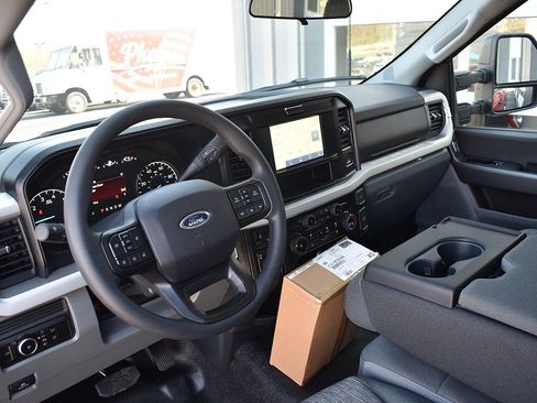 New 2026 Ford F250 XLT AWD/4WD image 4