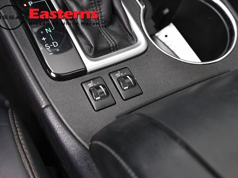 Used 2016 Toyota Highlander XLE AWD/4WD image 20