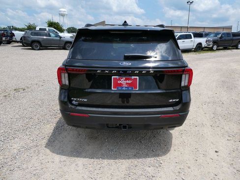 New 2026 Ford Explorer Active AWD/4WD image 6