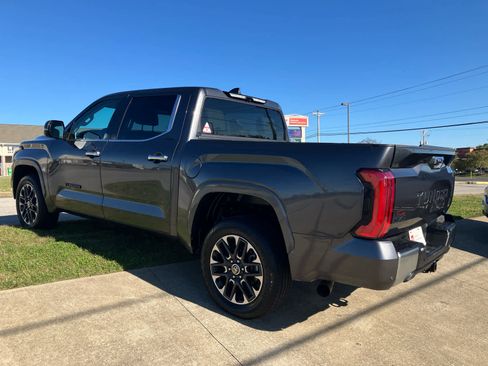 Used 2024 Toyota Tundra Limited image 5