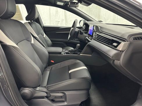 Used 2026 Toyota Camry SE image 61