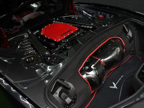 Used 2024 Chevrolet Corvette Stingray Preferred Cpe w/ Z51 Performance Package RWD image 28