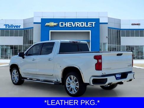 Used 2023 Chevrolet Silverado 1500 High Country w/ High Country Premium Package AWD/4WD image 4