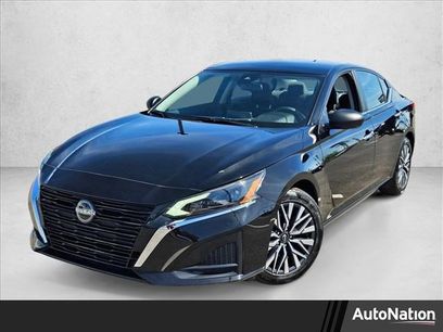 Used 2024 Nissan Altima 2.5 SV