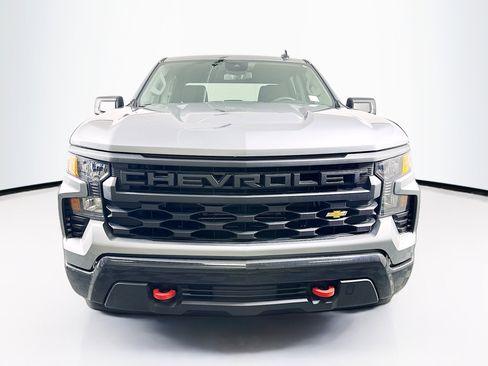 Used 2025 Chevrolet Silverado 1500 Custom image 2