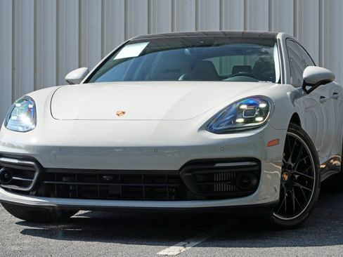 Used 2023 Porsche Panamera Platinum Edition RWD image 3