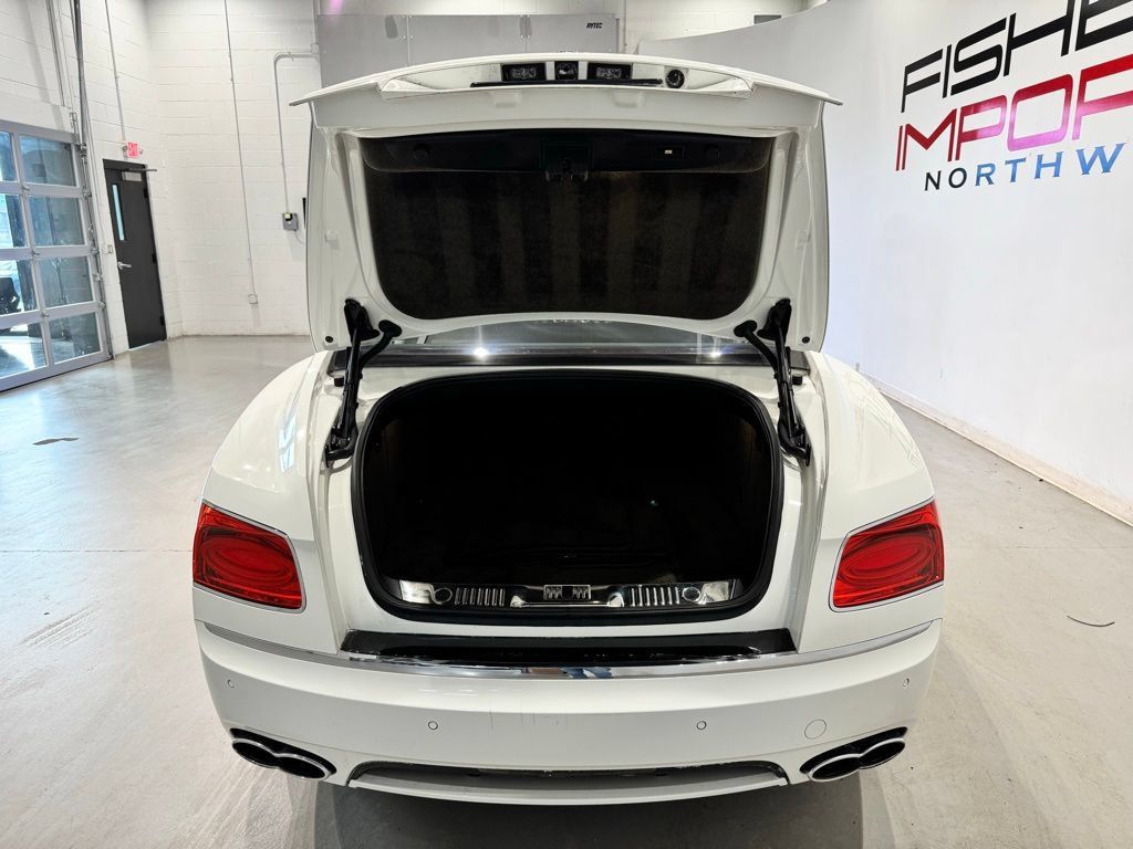 Used 2018 Bentley Flying Spur V8 AWD/4WD image 34
