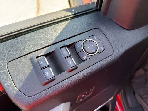 Used 2019 Ford F150 Raptor w/ Equipment Group 802A Luxury image 10