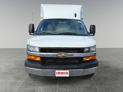 New 2025 Chevrolet Express 3500 Work Van w/ Power Convenience Package image 8
