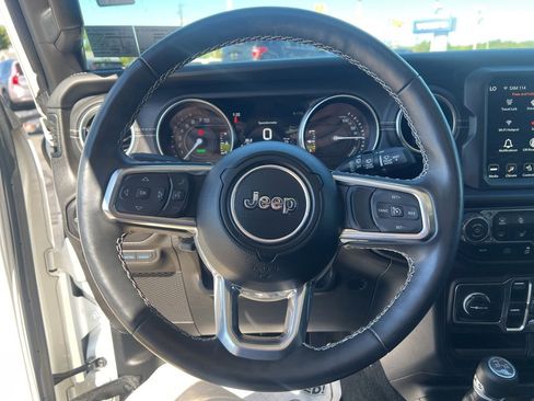 Used 2023 Jeep Wrangler Unlimited Sahara w/ Cold Weather Group image 14