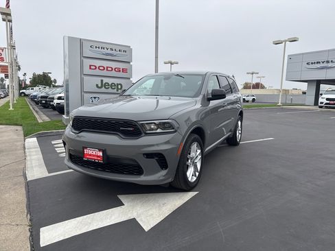Used 2023 Dodge Durango GT image 11