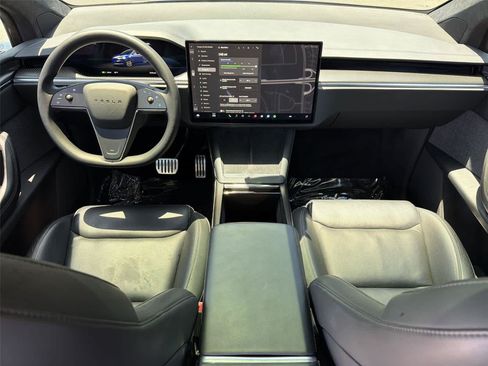 Used 2022 Tesla Model X Plaid AWD/4WD image 11