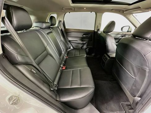 Used 2023 Nissan Rogue SV w/ SV Premium B Package AWD/4WD image 28