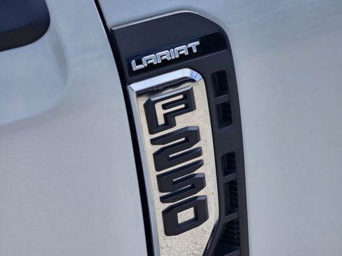 Used 2024 Ford F250 Lariat w/ Chrome Package AWD/4WD image 13