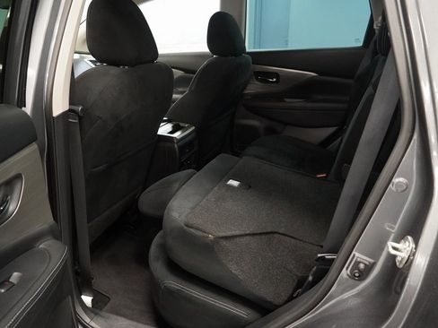 Used 2018 Nissan Murano S image 17