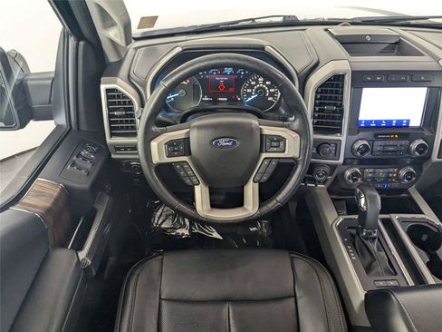 Used 2019 Ford F150 Lariat w/ Equipment Group 502A Luxury AWD/4WD image 39