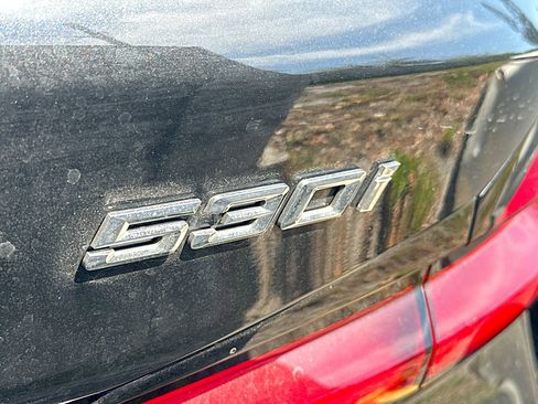 Used 2023 BMW 530i w/ M Sport Package image 10