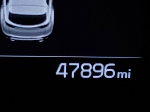 Used 2020 Kia Sportage LX image 14