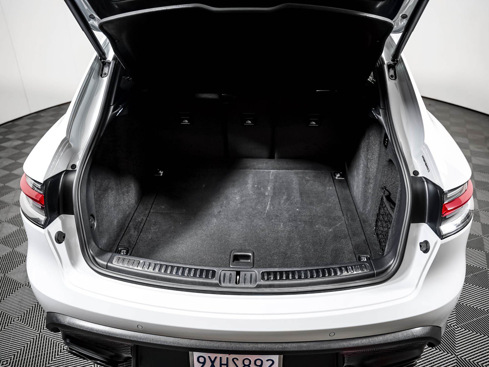 Used 2026 Porsche Macan S AWD/4WD image 25