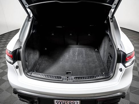 Used 2026 Porsche Macan S AWD/4WD image 25