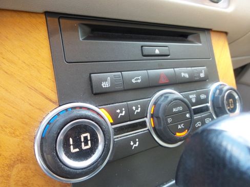 Used 2012 Land Rover Range Rover Sport Supercharged image 29