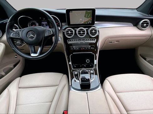 Used 2017 Mercedes-Benz GLC 300 4MATIC image 15