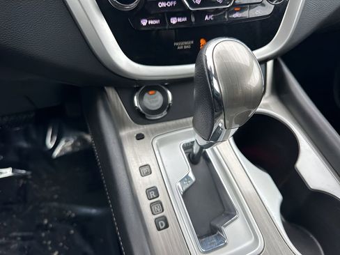 Used 2017 Nissan Murano SV w/ Premium Package image 17