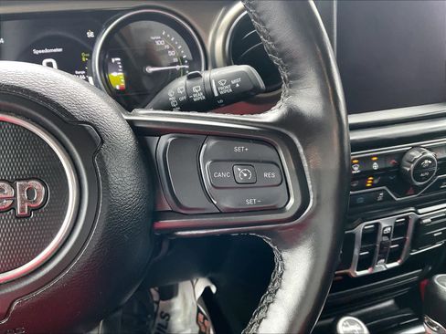 Used 2023 Jeep Wrangler Unlimited w/ Cold Weather Group image 23