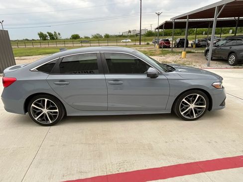 Used 2024 Honda Civic Touring image 11
