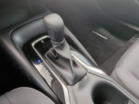Used 2025 Toyota Corolla LE FWD image 20