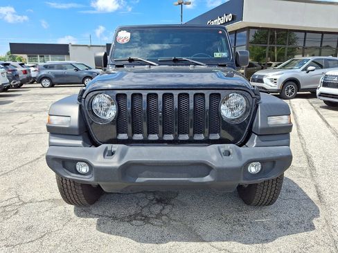 Used 2021 Jeep Wrangler Sport AWD/4WD image 3