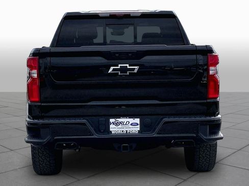 Used 2024 Chevrolet Silverado 1500 High Country w/ Midnight Edition AWD/4WD image 5