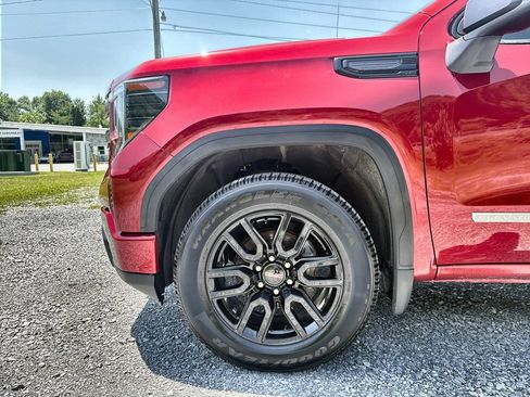 Used 2023 GMC Sierra 1500 Elevation AWD/4WD image 14