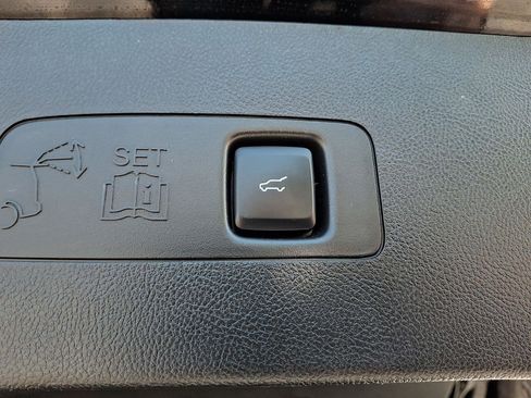 Used 2022 Lincoln Corsair AWD w/ Premium Package image 29