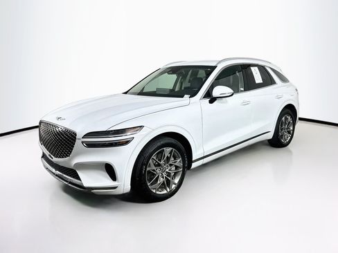 Used 2025 Genesis GV70 2.5T AWD/4WD image 3