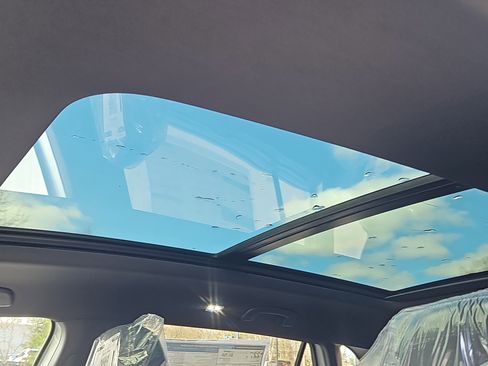 New 2026 Volkswagen Atlas Cross Sport SEL R-Line image 8